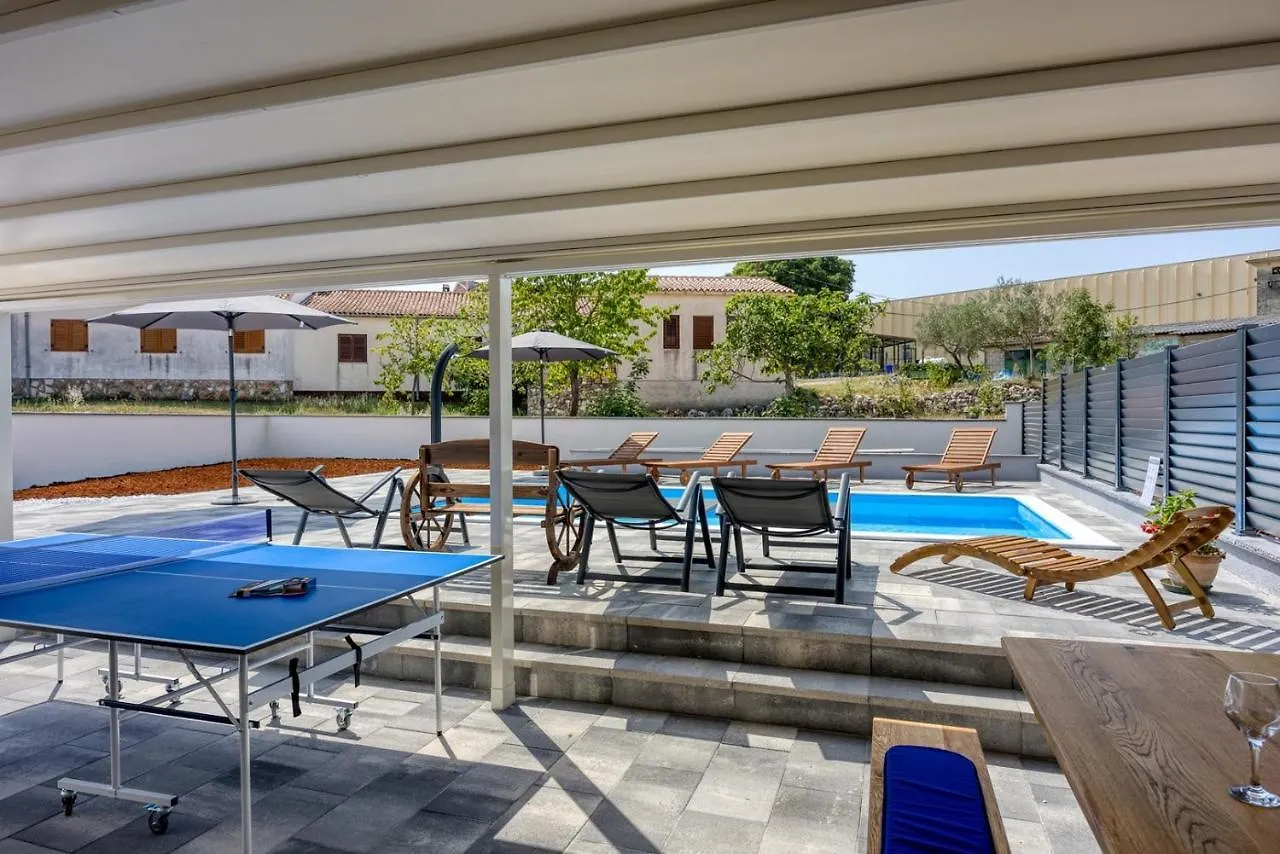 Villa Manda With Private Pool Ровиньско село
